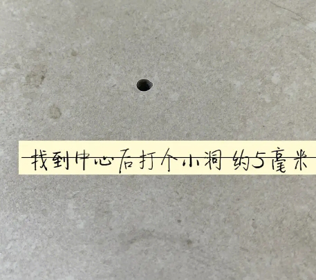 太谷瓷砖空鼓维修公司专业解答在瓷砖铺贴过程中，如果砂料搅拌不均匀，将会带来以下问题